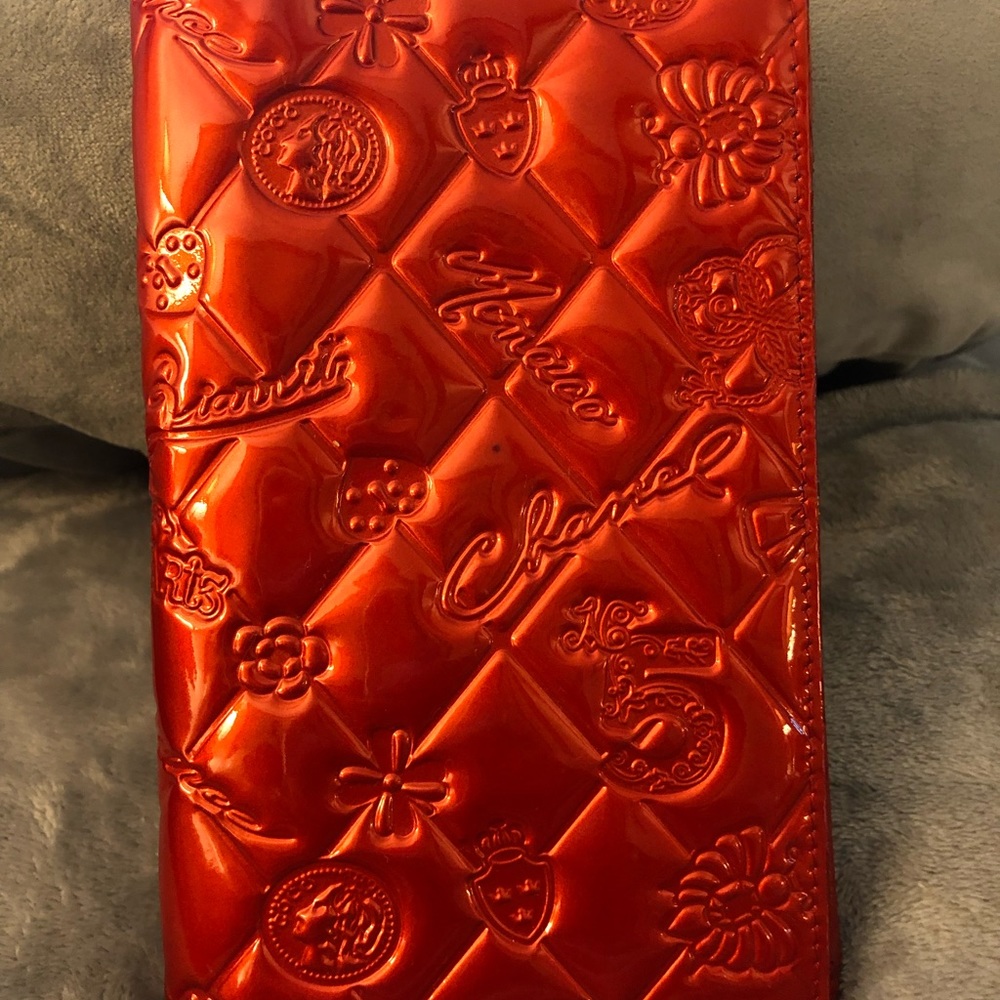 Authentic Chanel Icon Series Long Billfold
